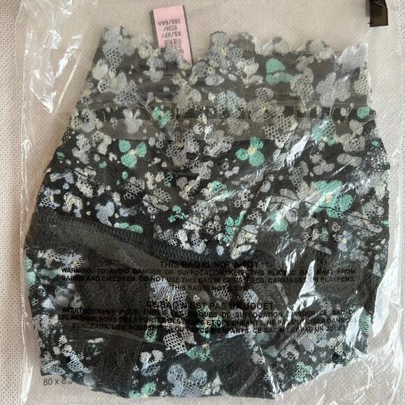 LOT 3 VICTORIA'S SECRET Floral Lace Hip hugger Panty w/ Tags, XS - Picture 7 of 9